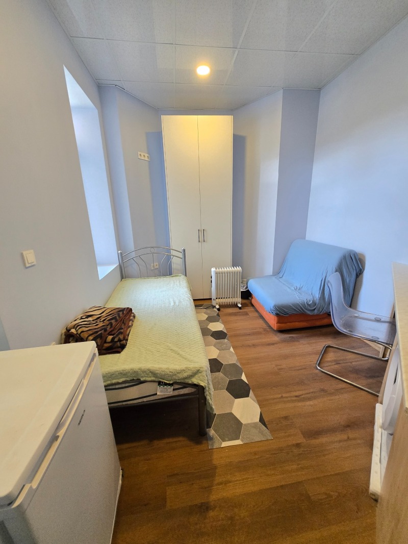 Продава ЕТАЖ ОТ КЪЩА, гр. София, гр. Банкя, снимка 5 - Етаж от къща - 52945212