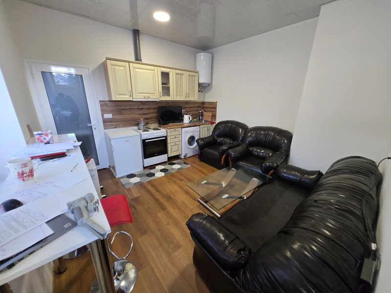 Продава ЕТАЖ ОТ КЪЩА, гр. София, гр. Банкя, снимка 2 - Етаж от къща - 52945212