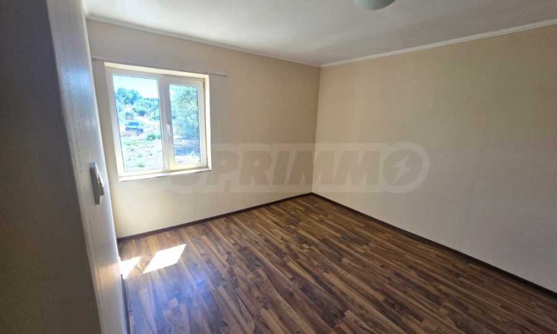 Продава КЪЩА, с. Дъбрава, област Добрич, снимка 15 - Къщи - 52559391