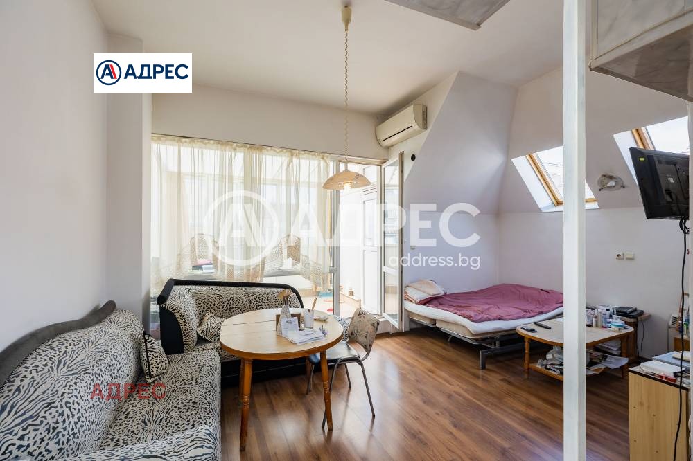 Продава 2-СТАЕН, гр. Варна, Базар Левски