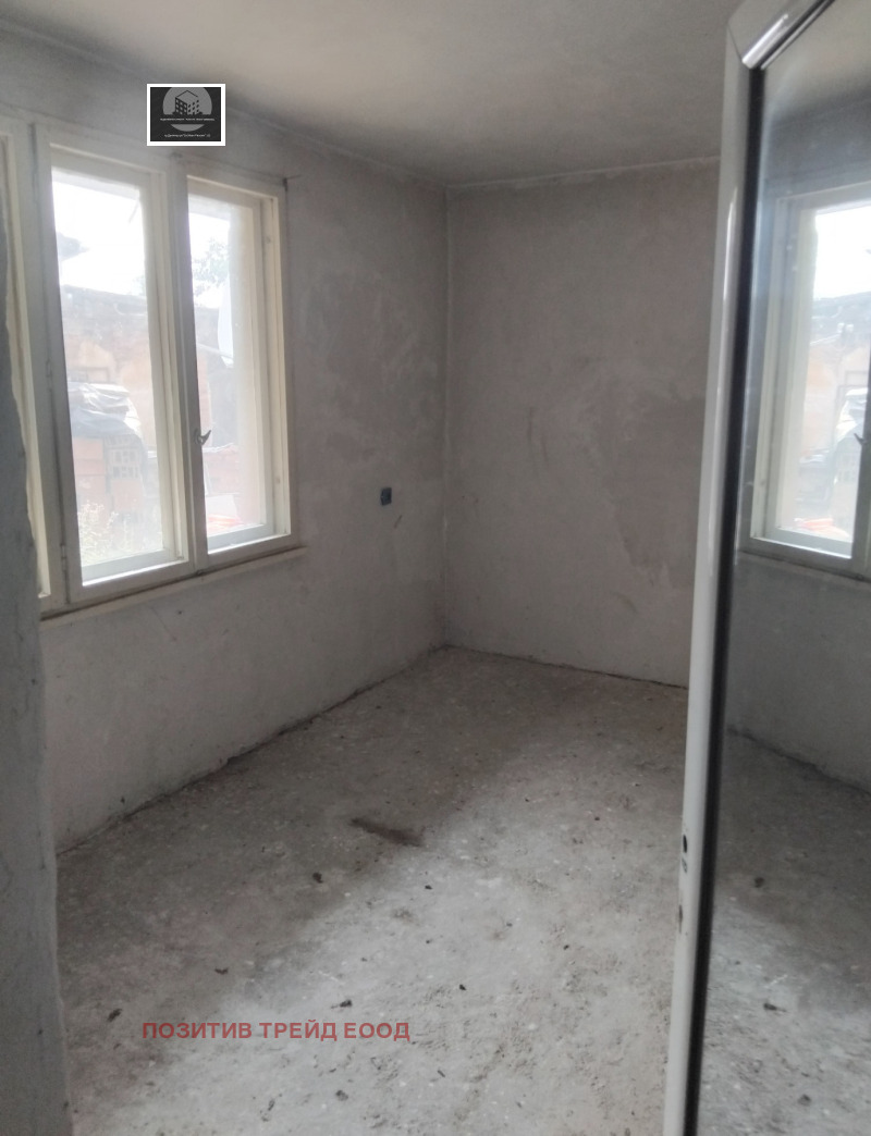 Продава ЕТАЖ ОТ КЪЩА в област Кюстендил, гр. Дупница - 70 кв.м / 50 000 € » 97 791.50 лв., ПОЗИТИВ ТРЕЙД ЕООД