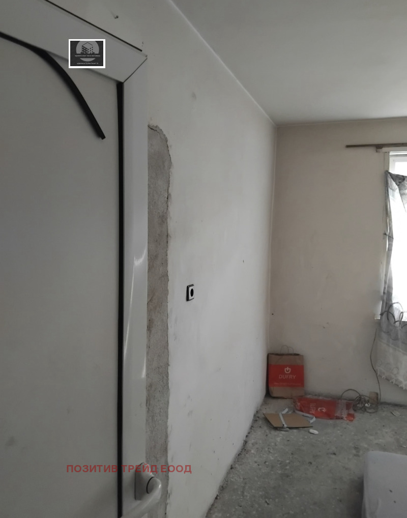 Продается  2 спальни область Кюстендил , Дупница , 70 кв.м | 38156214 - изображение [2]