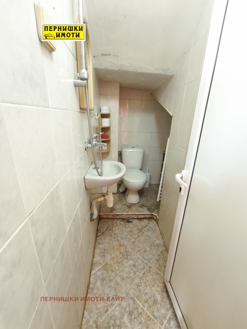 Продава КЪЩА, гр. Перник, Клепало, снимка 8 - Къщи - 53008847