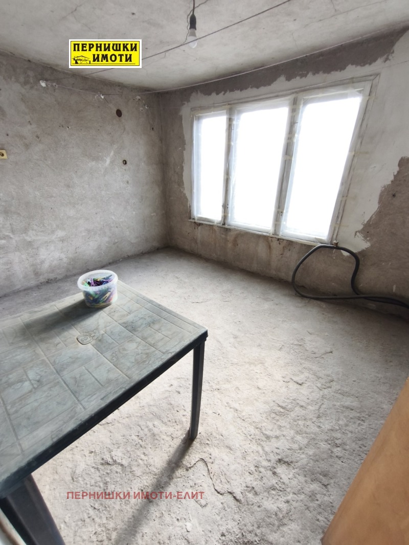 Продава КЪЩА, гр. Перник, Клепало, снимка 15 - Къщи - 53008847