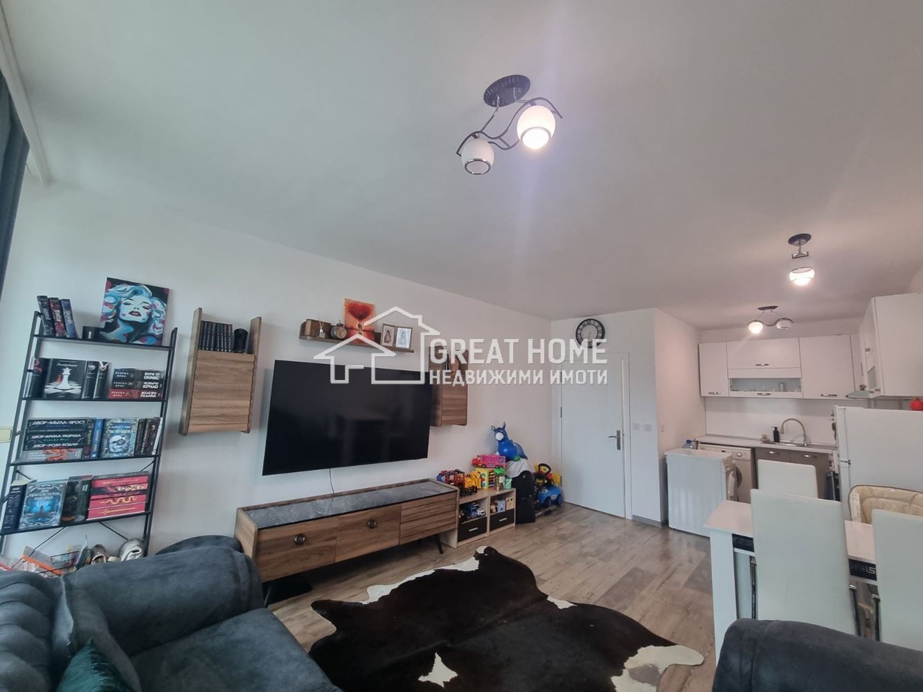 Продава МНОГОСТАЕН, гр. Търговище, Център, снимка 2 - Апартаменти - 53884933