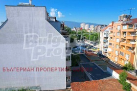 Biuro Zona B-5, Sofia 6