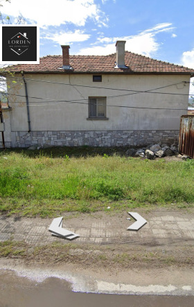 Ev Sinitovo, bölge Pazarcık 5