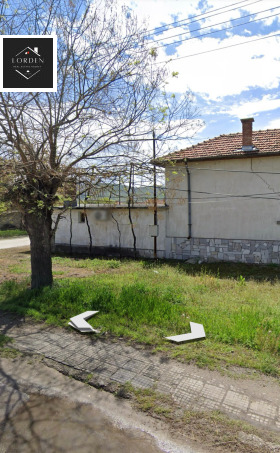 Ev Sinitovo, bölge Pazarcık 4