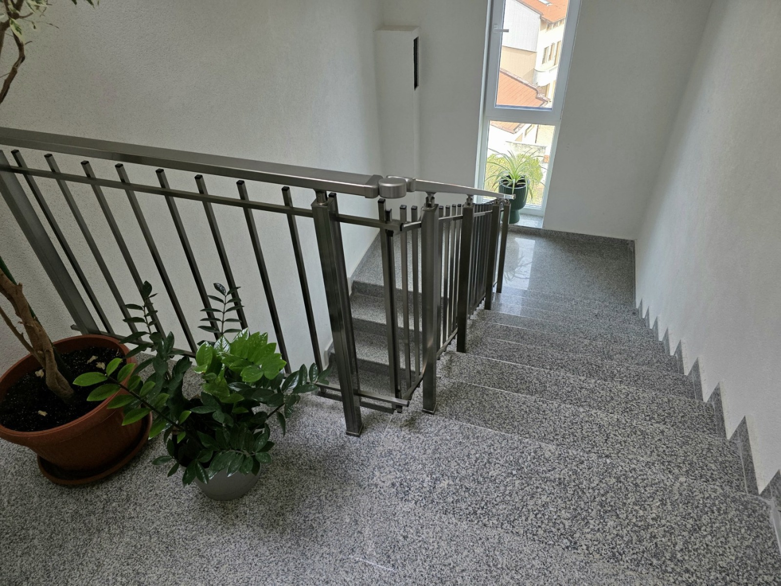 Продава 3-СТАЕН, гр. Враца, Център, снимка 17 - Апартаменти - 56167823