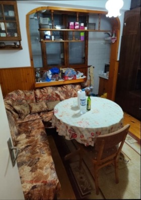 1 quarto Vazrojdenci, Kardjali 10