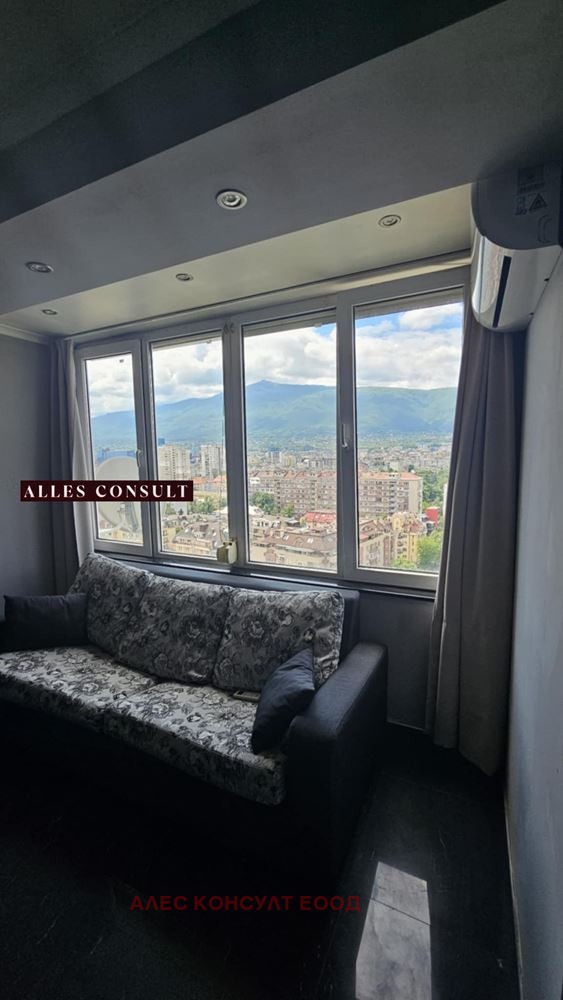 Na sprzedaż  1 sypialnia Sofia , Krasno selo , 75 mkw | 49569171