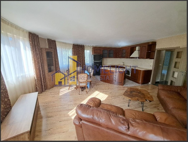 Eladó  2 hálószobás Sofia , Nadezsda 4 , 125 négyzetméter | 22762226