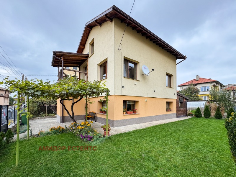 Til salg  Hus region Sofia , Samokov , 183 kvm | 42423647