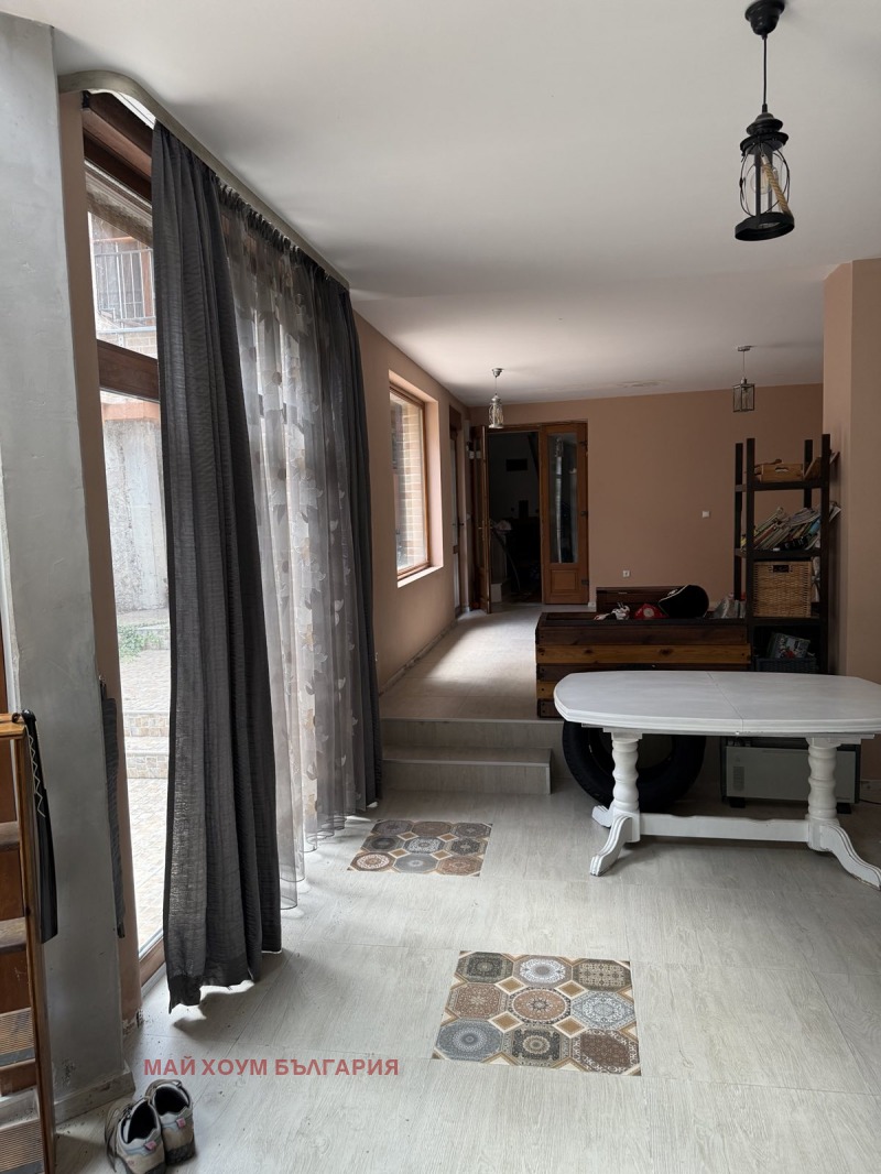 Na prodej  Dům Sofia , Knjaževo , 220 m2 | 90966739 - obraz [10]