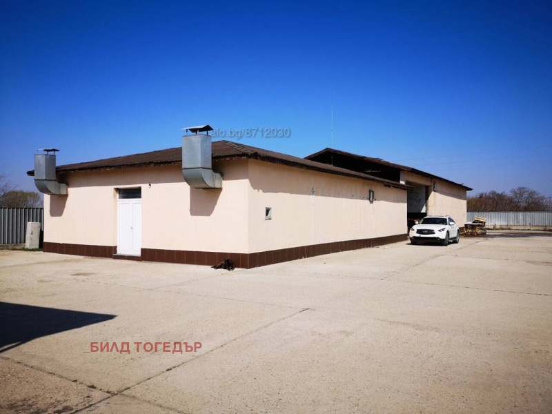 Продава ПРОМ. ПОМЕЩЕНИЕ, с. Първенец, област Пловдив