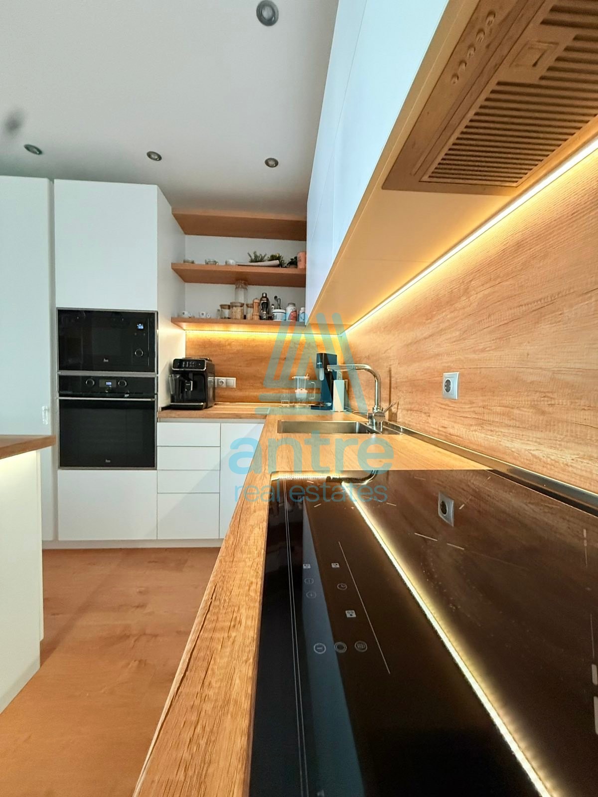Продава 3-СТАЕН, гр. София, Кръстова вада, снимка 5 - Апартаменти - 54603297