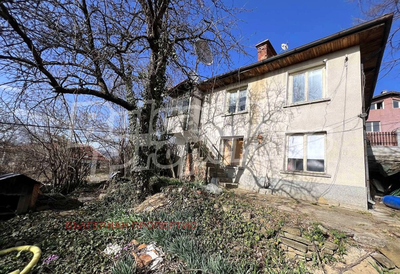Продава КЪЩА в град Габрово, Център - 130 кв.м / 54 500 € » 106 592.74 лв., БЪЛГЕРИАН ПРОПЕРТИС
