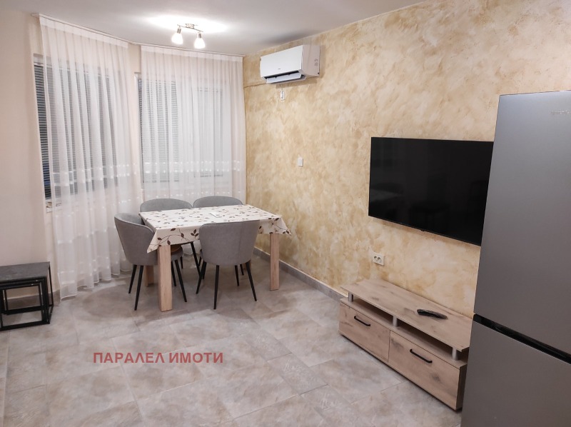 Продава 2-СТАЕН, гр. Пловдив, Кючук Париж, снимка 2 - Aпартаменти - 43393695