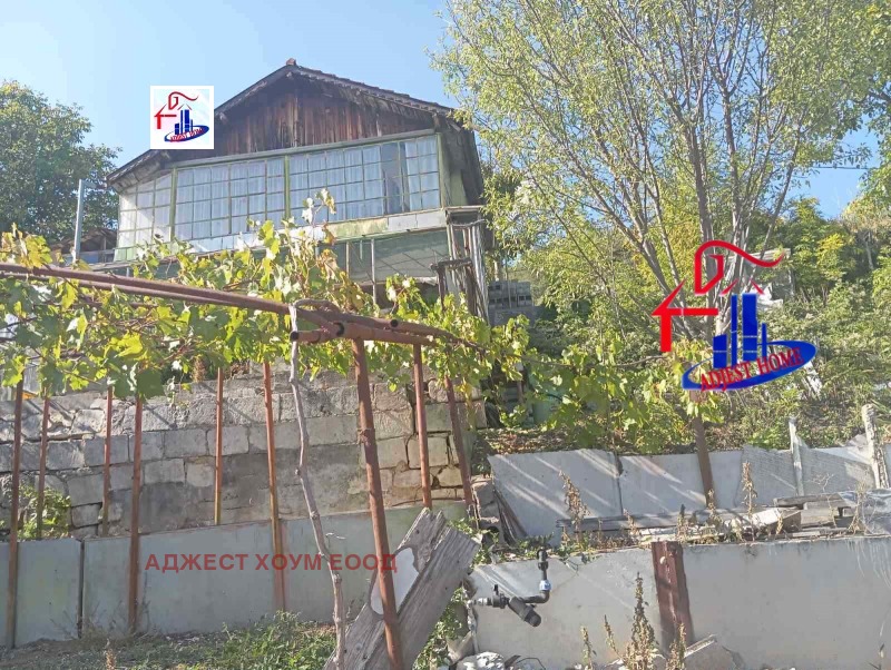 Продава ВИЛА, град Шумен, м-т Под Манастира • 95000 лв. / 48572.73 € • 86720752 1