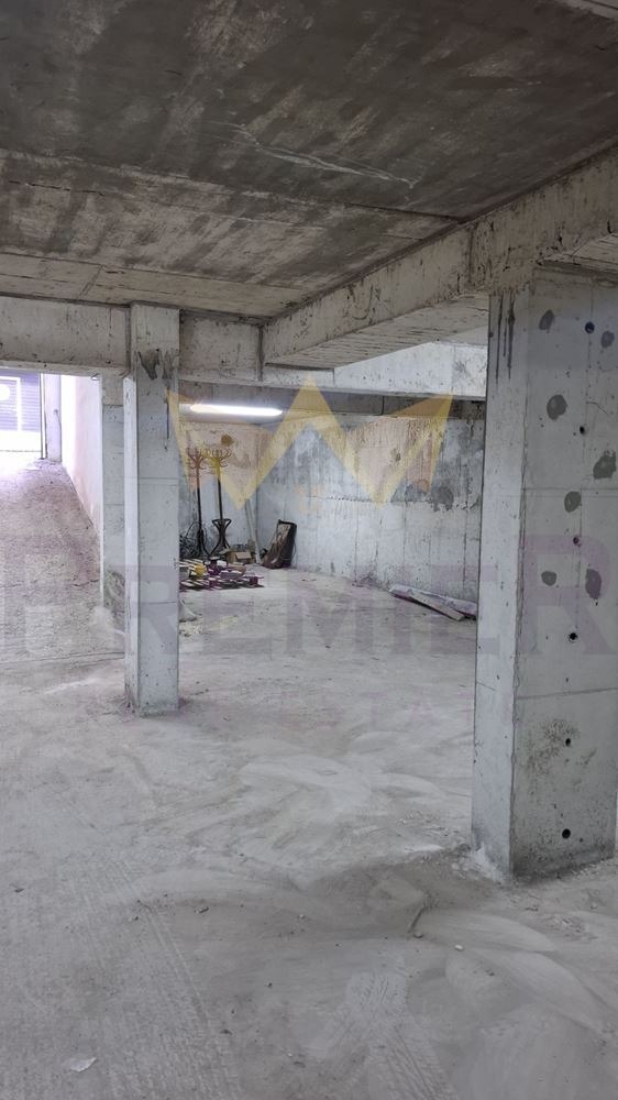 Продава ГАРАЖ, ПАРКОМЯСТО, гр. Варна, Цветен квартал, снимка 2 - Гаражи и паркоместа - 52720125