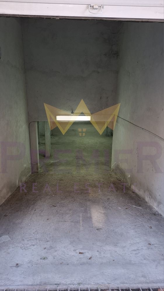 Продава ГАРАЖ, ПАРКОМЯСТО, гр. Варна, Цветен квартал