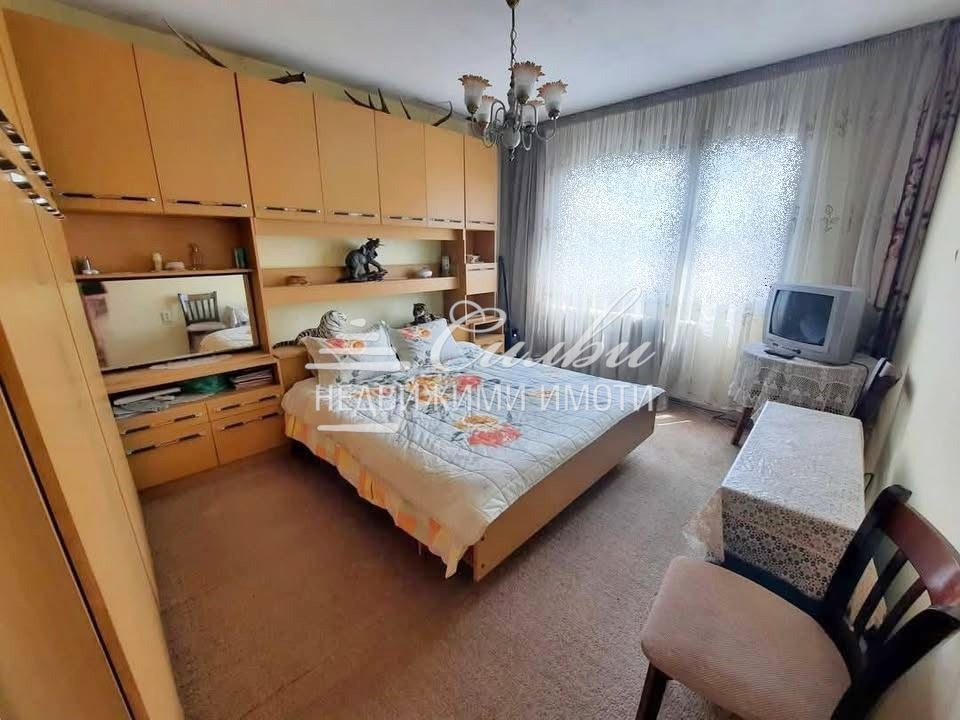 Продава 4-СТАЕН, гр. Шумен, Център, снимка 2 - Апартаменти - 52602227