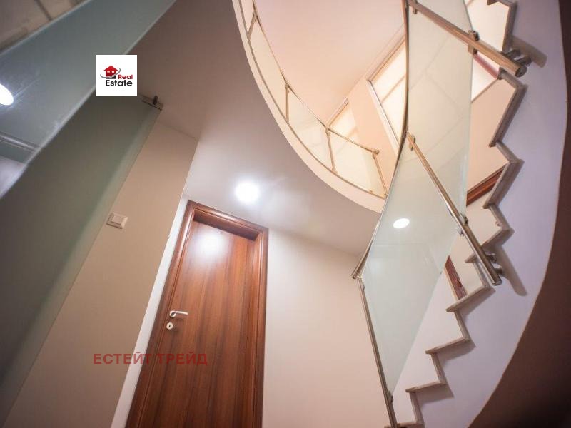 À venda  3 quartos Sofia , Liulin 7 , 147 m² | 27125814 - imagem [2]