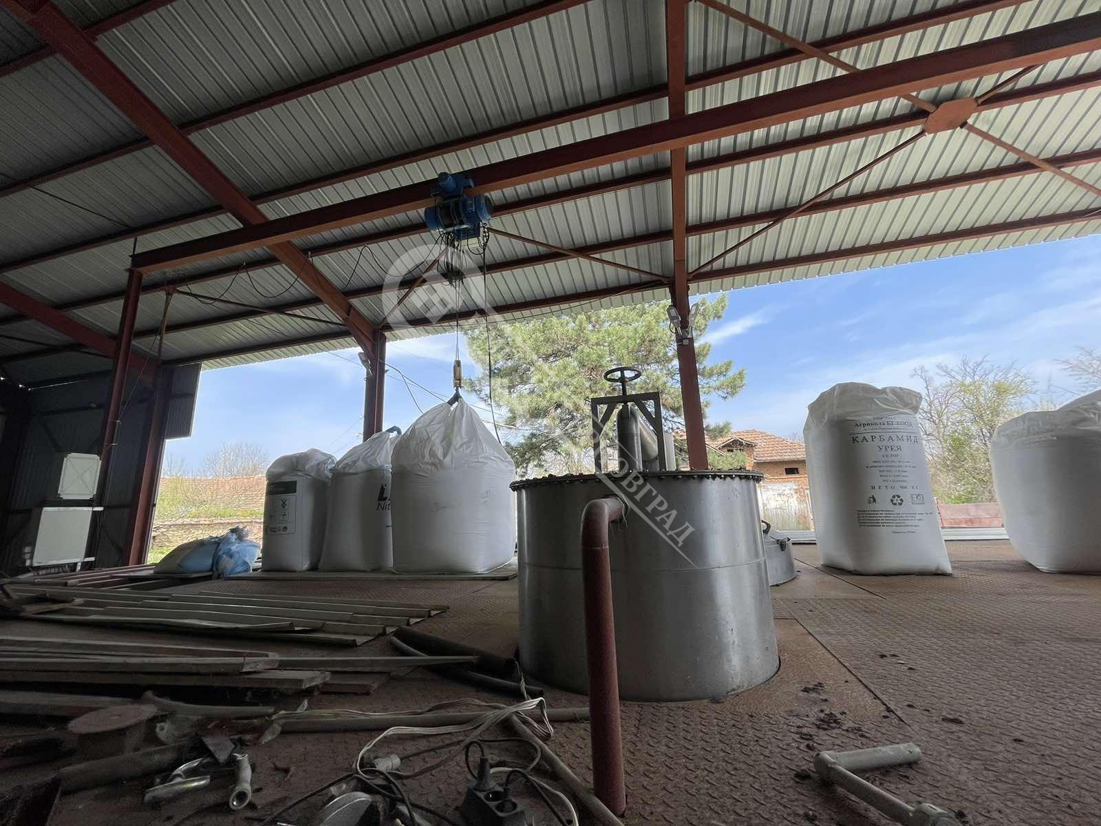 Продава ПРОМ. ПОМЕЩЕНИЕ, с. Михалци, област Велико Търново, снимка 6 - Производствени сгради - 54204966