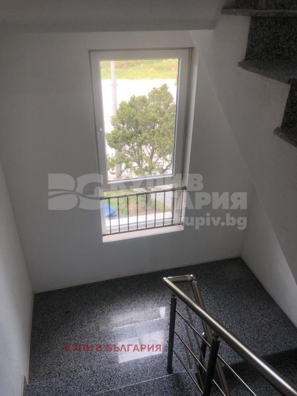 Til salgs  Studio Varna , Vazrasjdane 2 , 160 kvm | 48983755 - bilde [4]