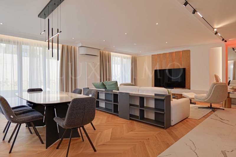In vendita  Casa Sofia , Simeonovo , 330 mq | 38498154