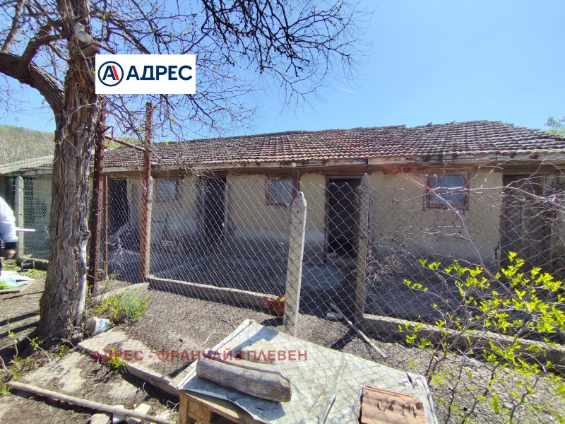 For Sale  Plot region Pleven , Zhernov , 1230 sq.m | 60044090 - image [2]