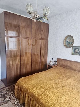 3 Schlafzimmer Zentar, Dobritsch 1