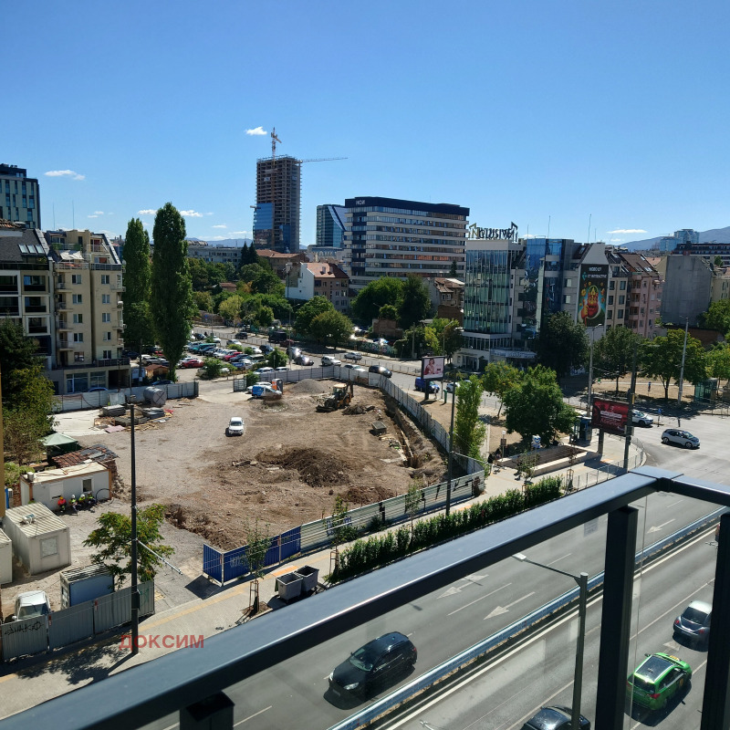 Продава 2-СТАЕН, град София, Център • 220000 € / 430282.60 лв. • 37904559 1