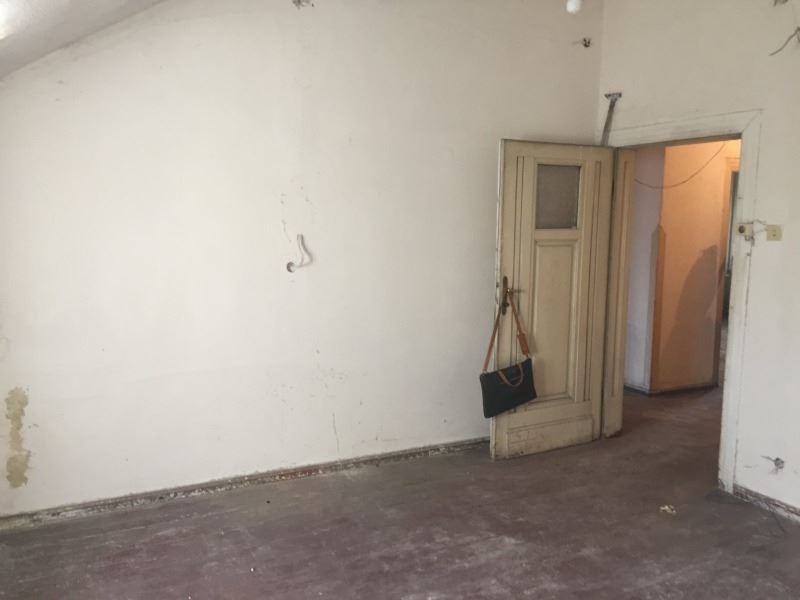 Продава 3-СТАЕН, гр. София, Център, снимка 2 - Апартаменти - 53944168