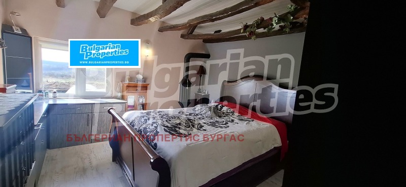 Продава КЪЩА, с. Светлина, област Бургас, снимка 9 - Къщи - 53195396