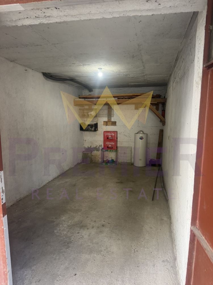 Продава ГАРАЖ, ПАРКОМЯСТО, гр. Варна, Център, снимка 7 - Гаражи и паркоместа - 55828951