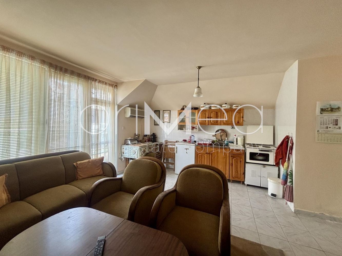 Продава 2-СТАЕН, гр. Бургас, Център, снимка 2 - Апартаменти - 55145149
