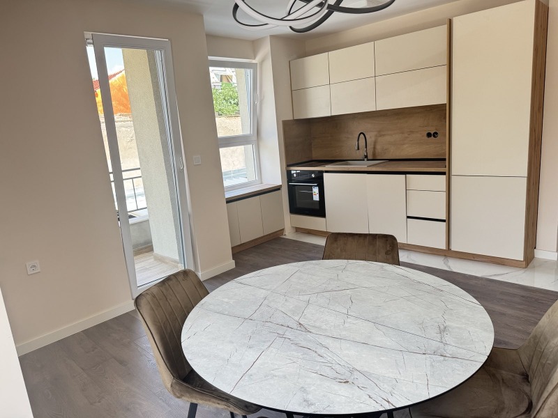 Продава  2-стаен град Русе , Възраждане , 61 кв.м | 90261459