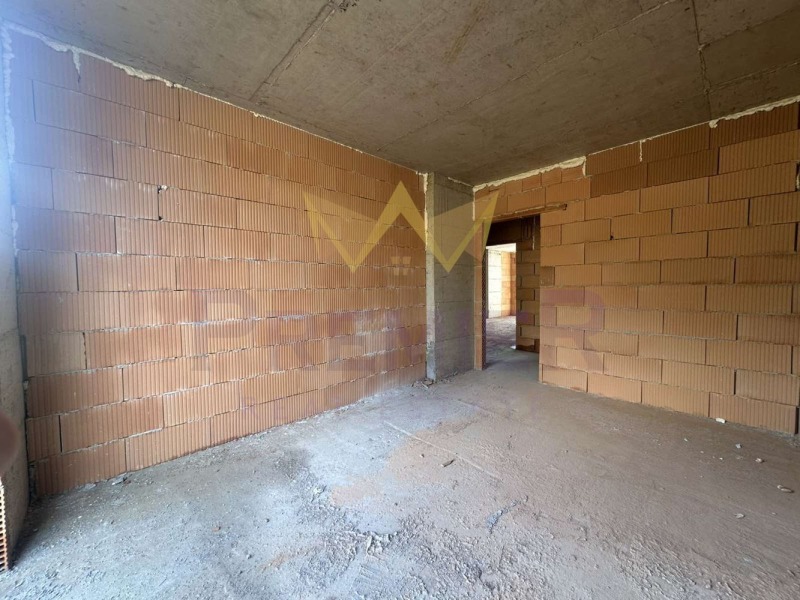 Продава  3-стаен град Варна , Възраждане 3 , 95 кв.м | 38519074 - изображение [3]