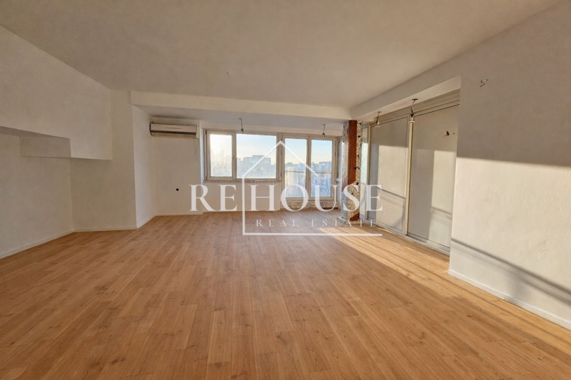 Продава 3-СТАЕН, гр. Варна, ВИНС-Червен площад