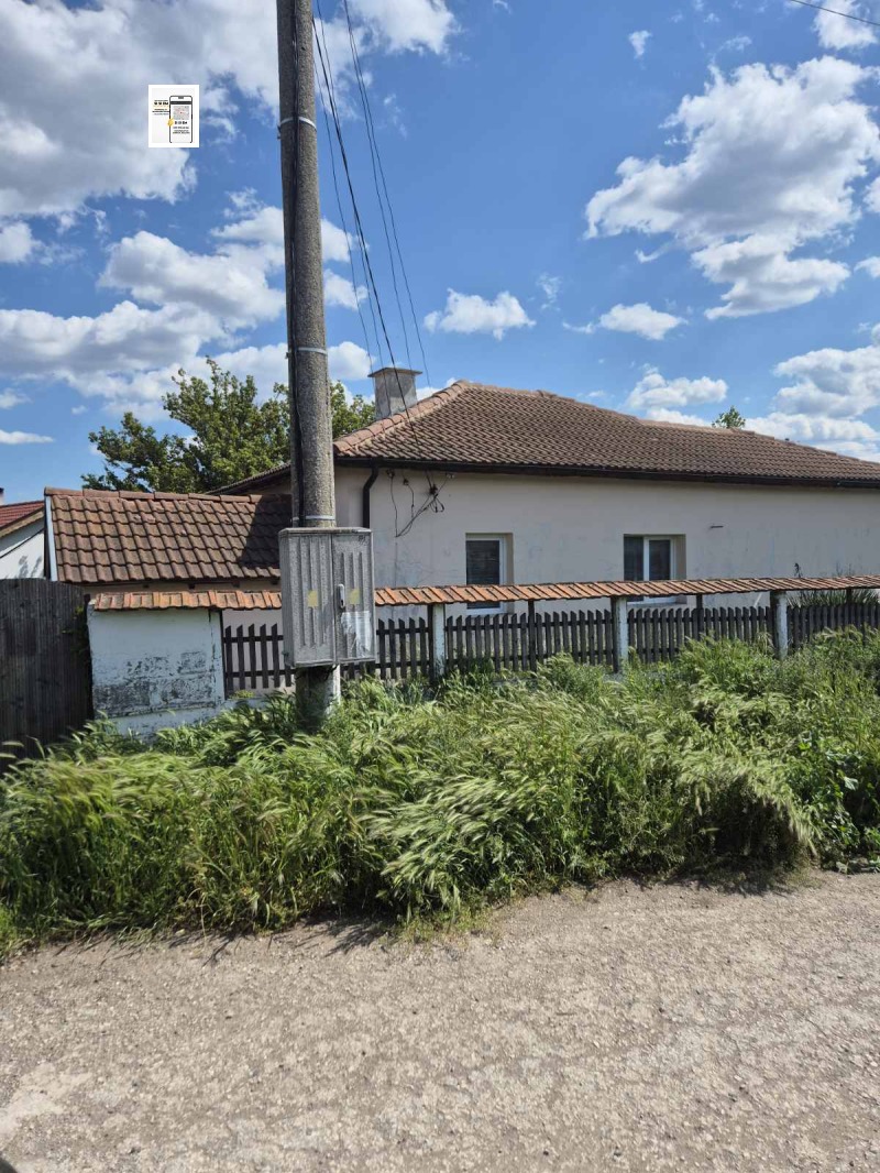 Продава КЪЩА, с. Смолница, област Добрич, снимка 13 - Къщи - 53177228