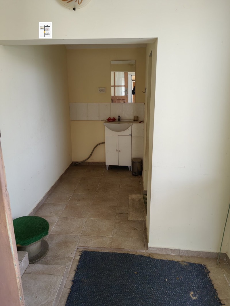 Продава КЪЩА, с. Смолница, област Добрич, снимка 3 - Къщи - 53177228