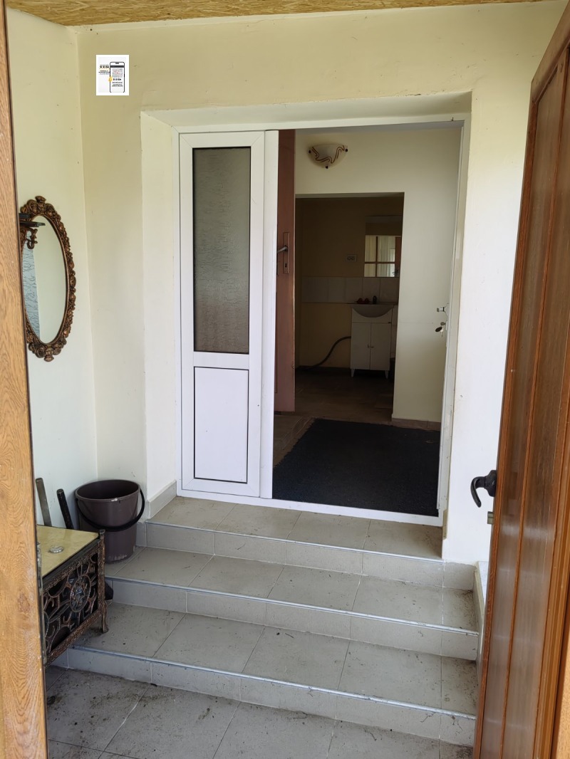 Продава КЪЩА, с. Смолница, област Добрич, снимка 2 - Къщи - 53177228