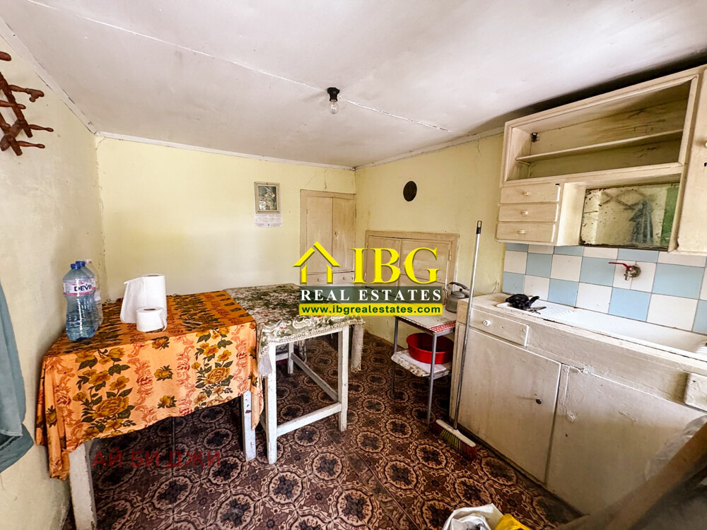 Продава КЪЩА, с. Божичен, област Русе, снимка 8 - Къщи - 56377997
