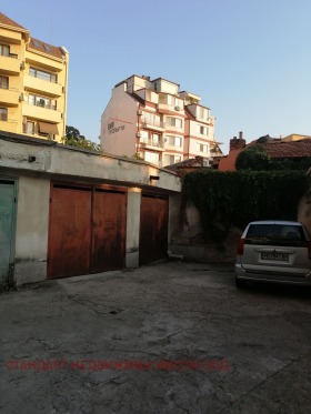 Garage Tsentar, Plovdiv 3