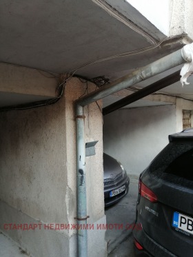 Garage Tsentar, Plovdiv 6