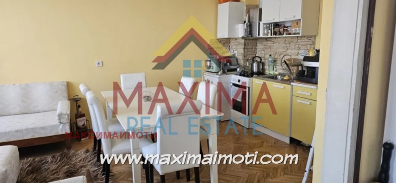 Продава  3-стаен град Пловдив , Център , 120 кв.м | 76759484