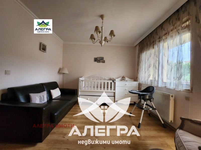 Продава  Къща град Пазарджик , Център , 396 кв.м | 71276925 - изображение [11]