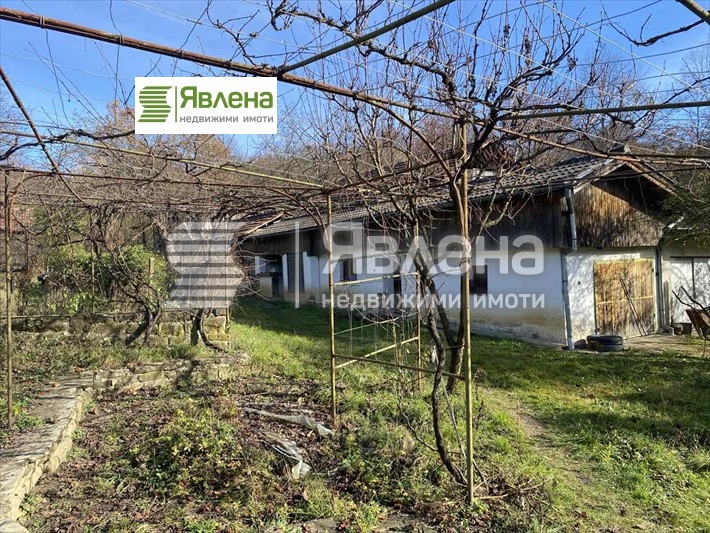 Till salu  Hus region Sofia , Djurovo , 811 kvm | 73313284 - bild [4]