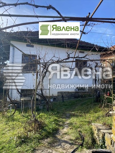 Till salu  Hus region Sofia , Djurovo , 811 kvm | 73313284 - bild [2]